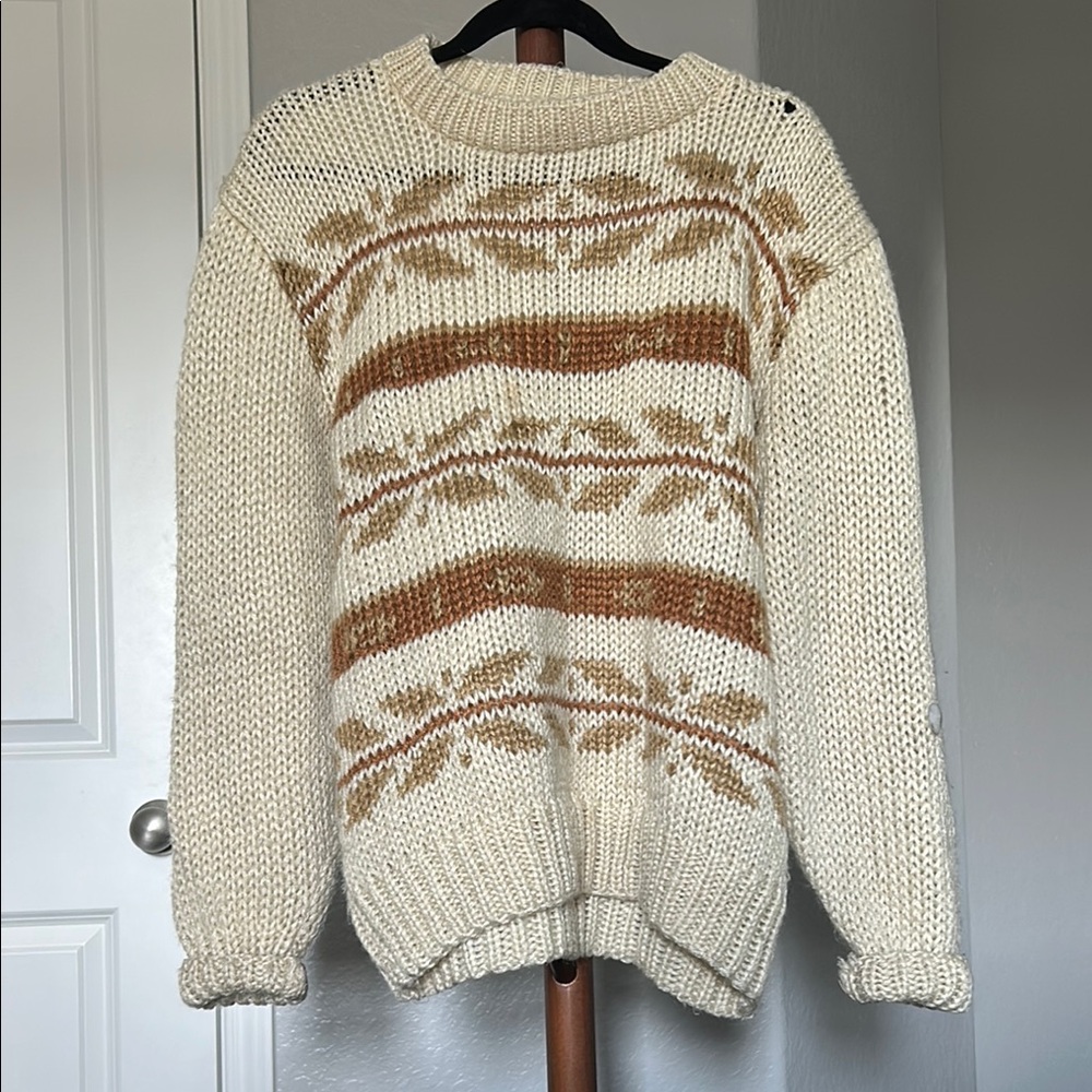 Vintage Michael Richard’s Cozy Cream Brown Knit Oversized Sweater Size M/L |D104